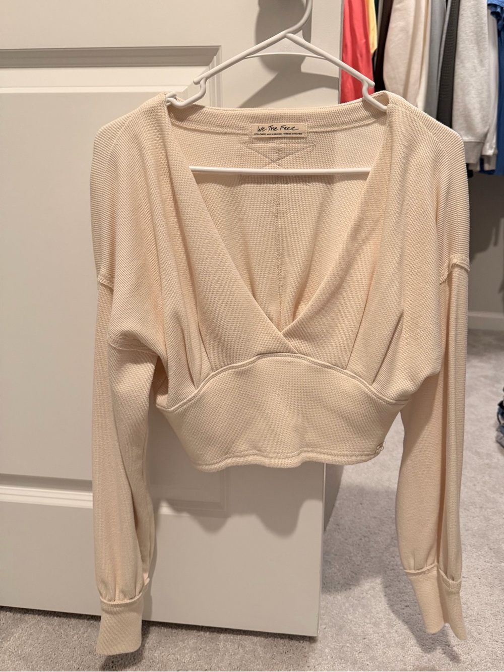 We The Free Cream Cropped V-Neck Pullover